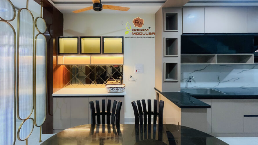 Crockery Unit Interior Design - Sri Mytri Avasa Villas - DM